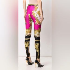 Medusa Renaissance-print leggings used only once authentic..